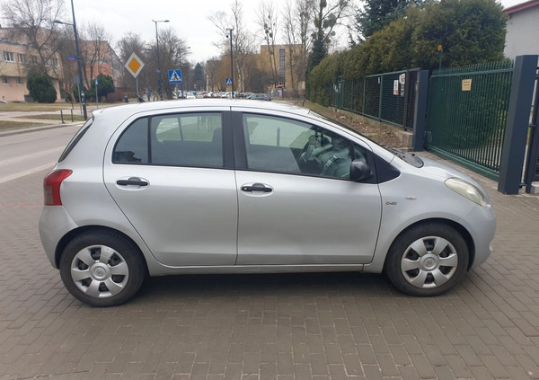 Toyota Yaris cena 10000 przebieg: 278358, rok produkcji 2007 z Łódź małe 326